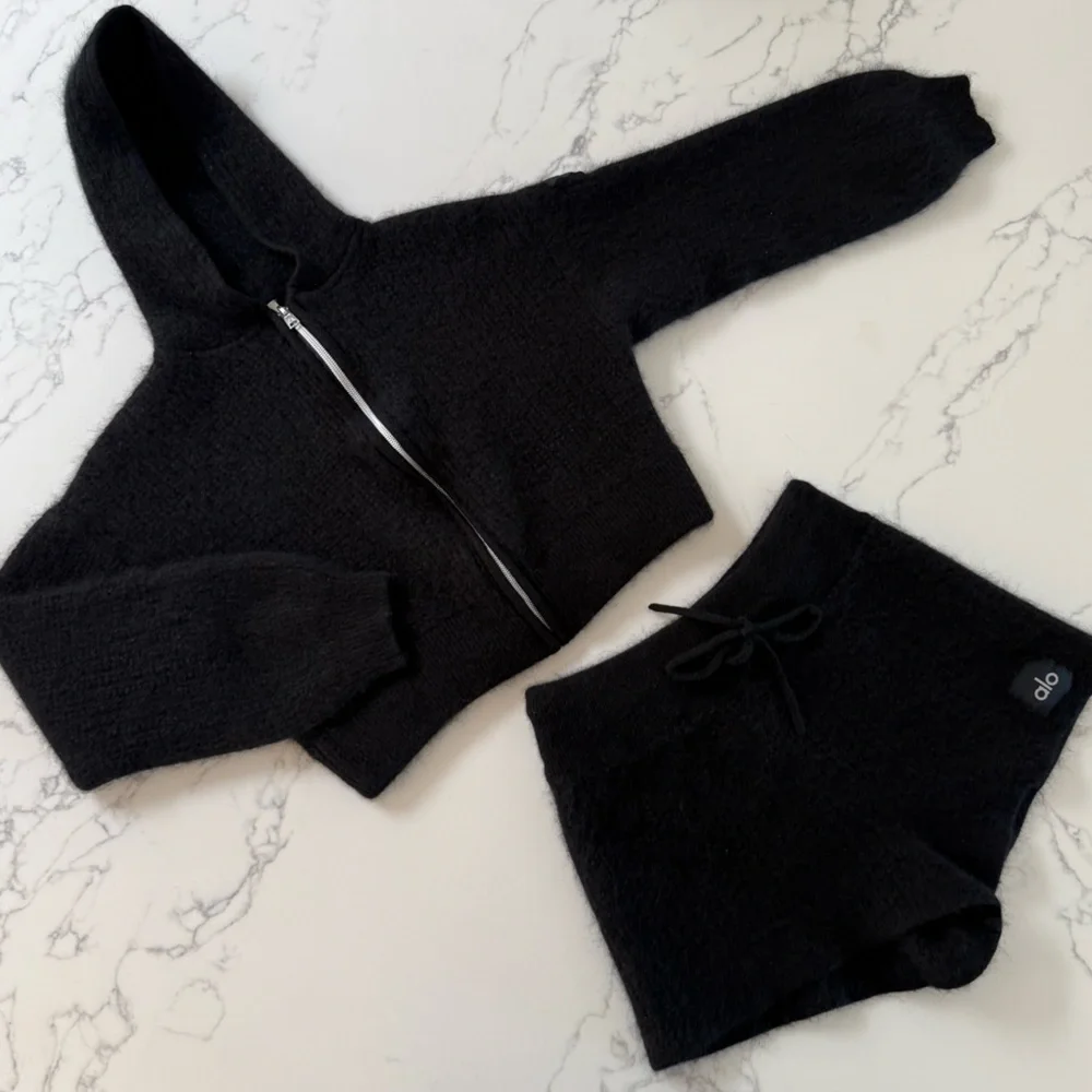 Alo Yoga Cashmere Plush Waffle Hoodie + Shorts SET - Black - Size Medium